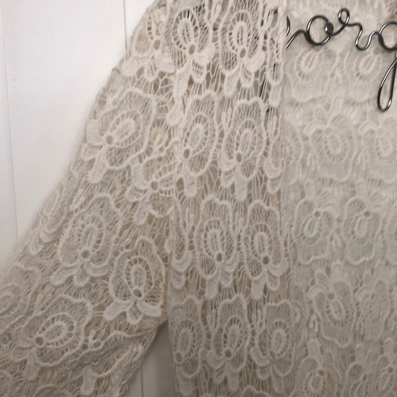 Gimmicks by BKE Cream Cardigan NWT Size M - Picture 4 of 8